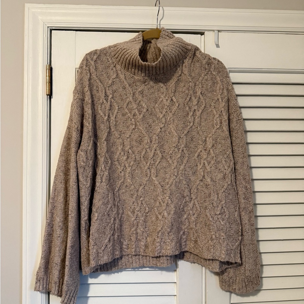 Cozy Cable Knit Sweater - Tan